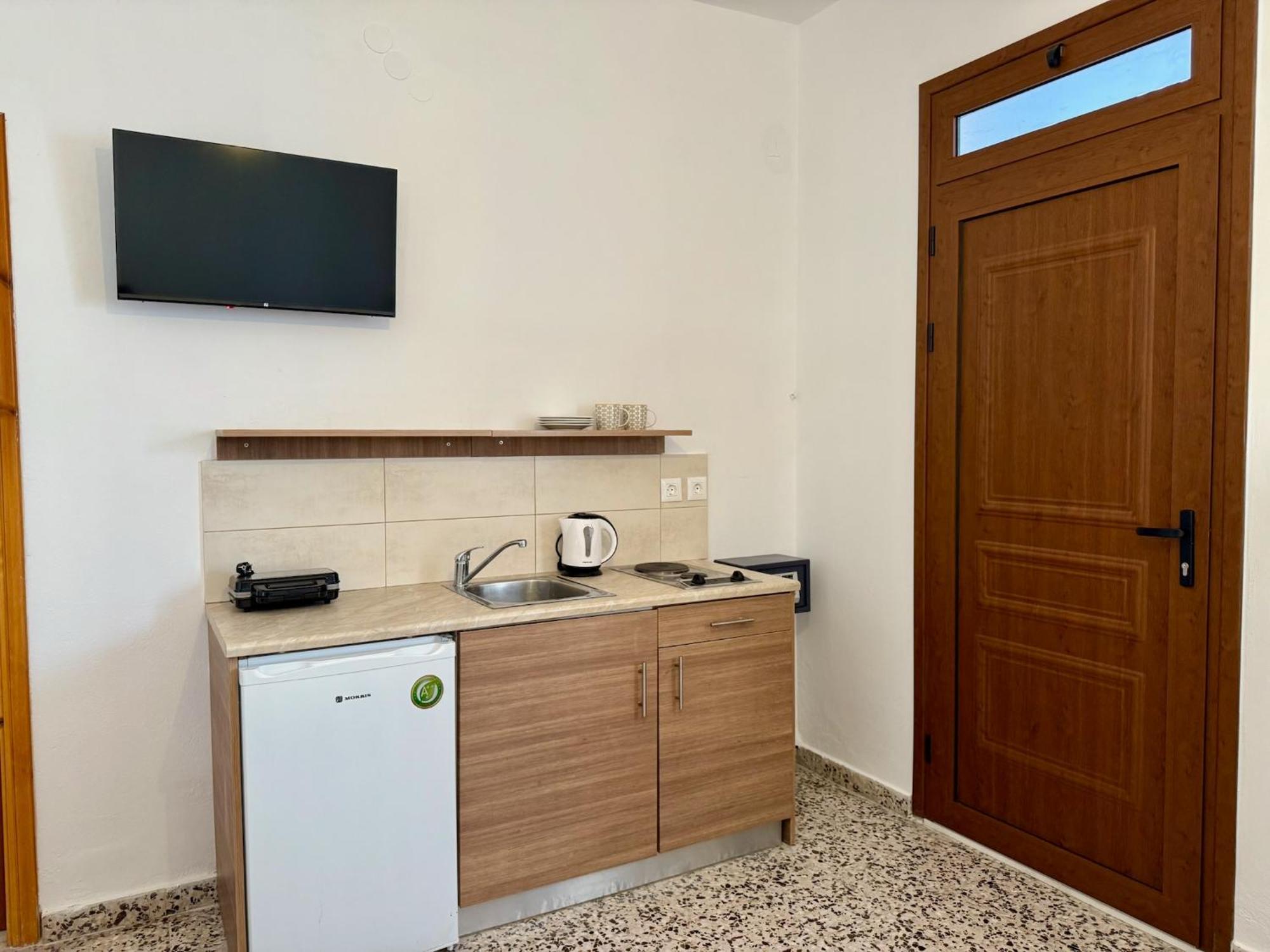 Sarris Studios & Apartments Ліндос Екстер'єр фото